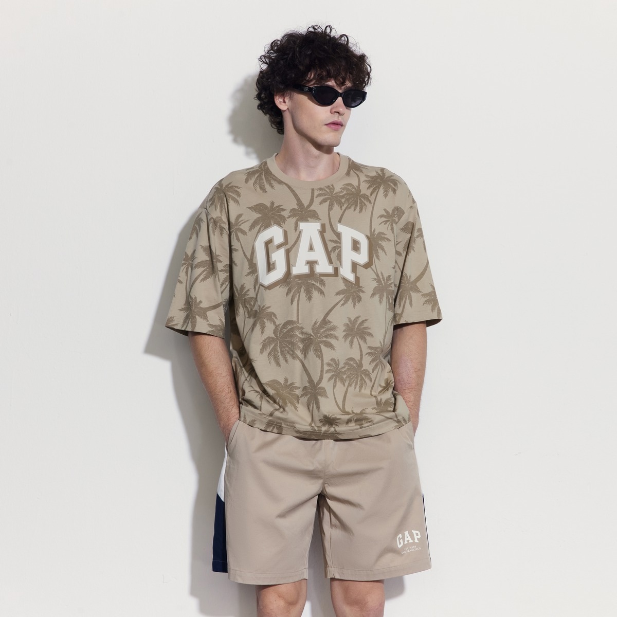 Gap logoT — фото 4