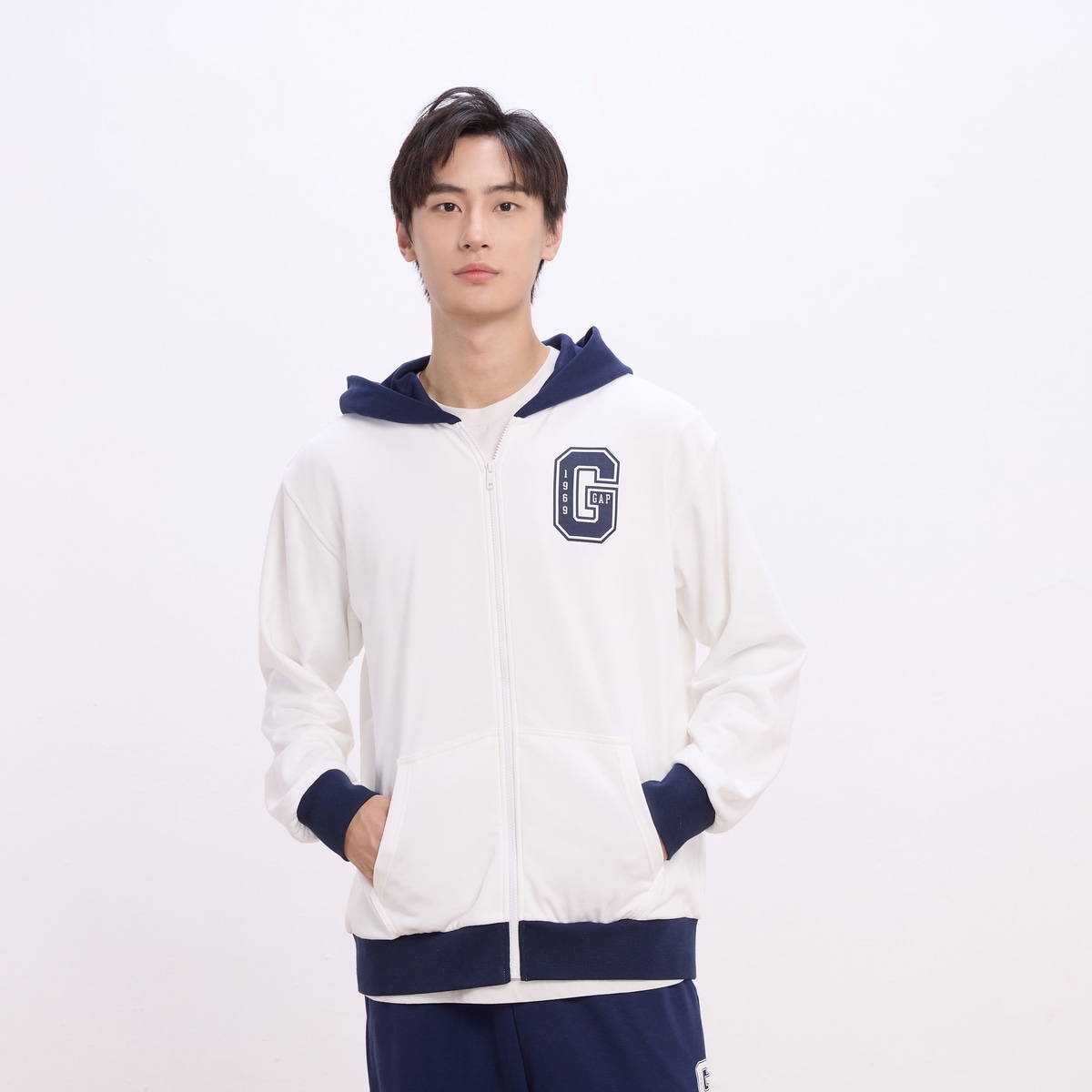 Gap Logo Hoodie — фото 2
