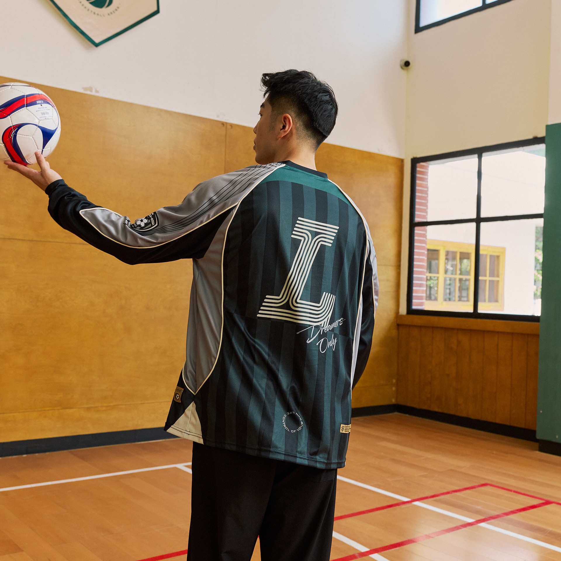 LUSHISI Football Crewneck Long Sleeve Tee — фото 4