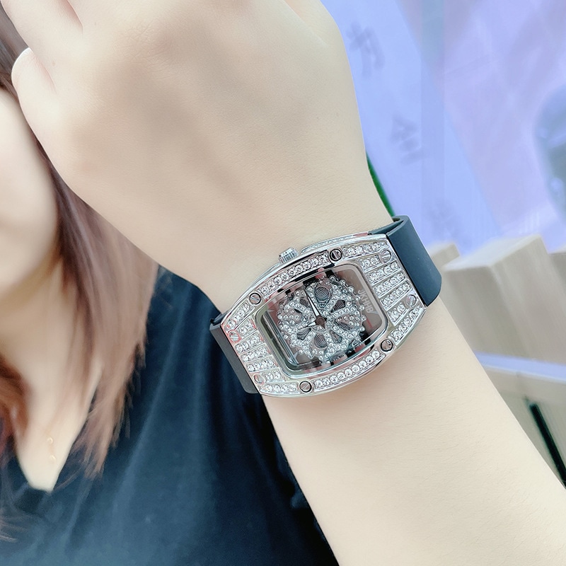 Jkhhb Quartz Watch Silver — фото 1