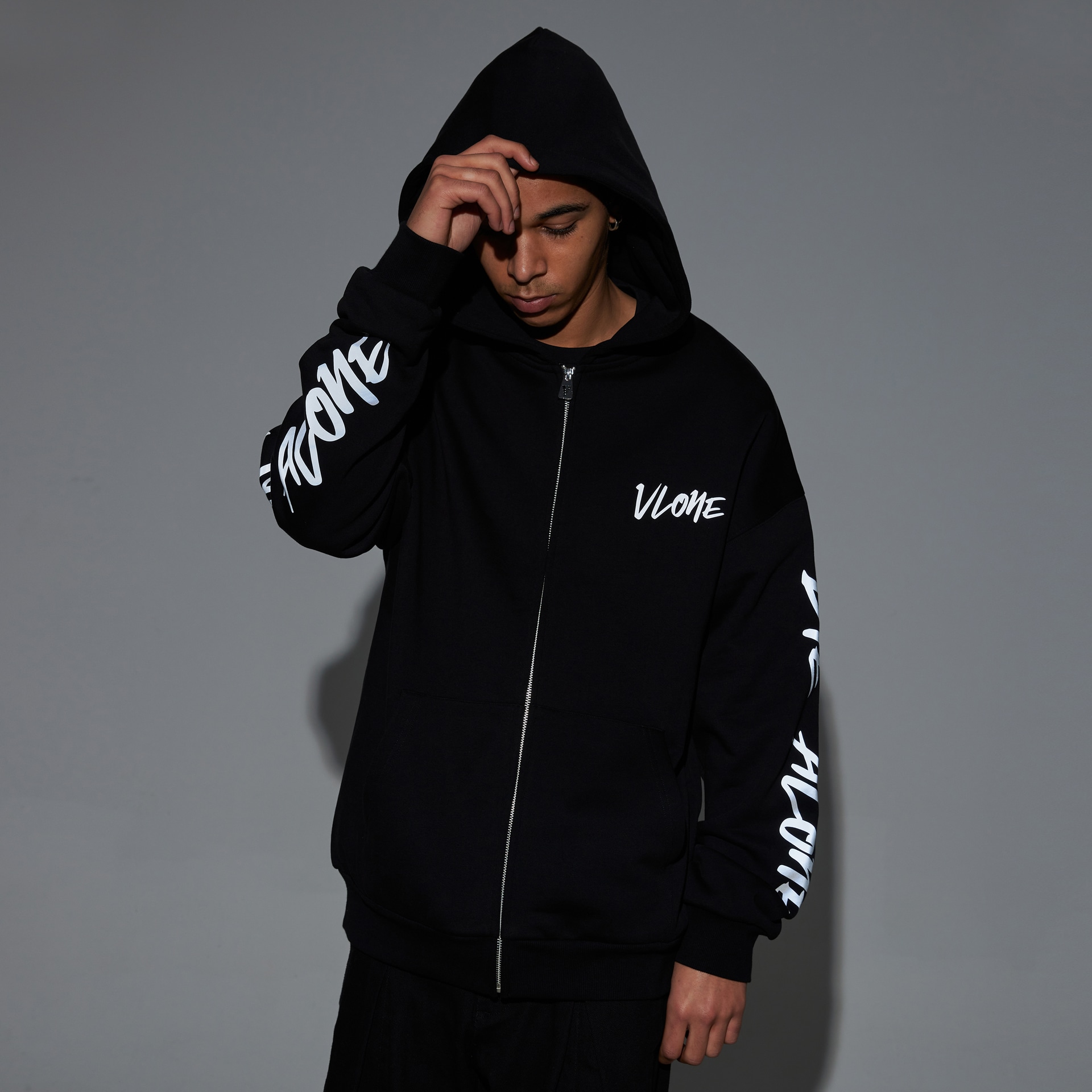 Vlone 3M Logo Hoodie — фото 3