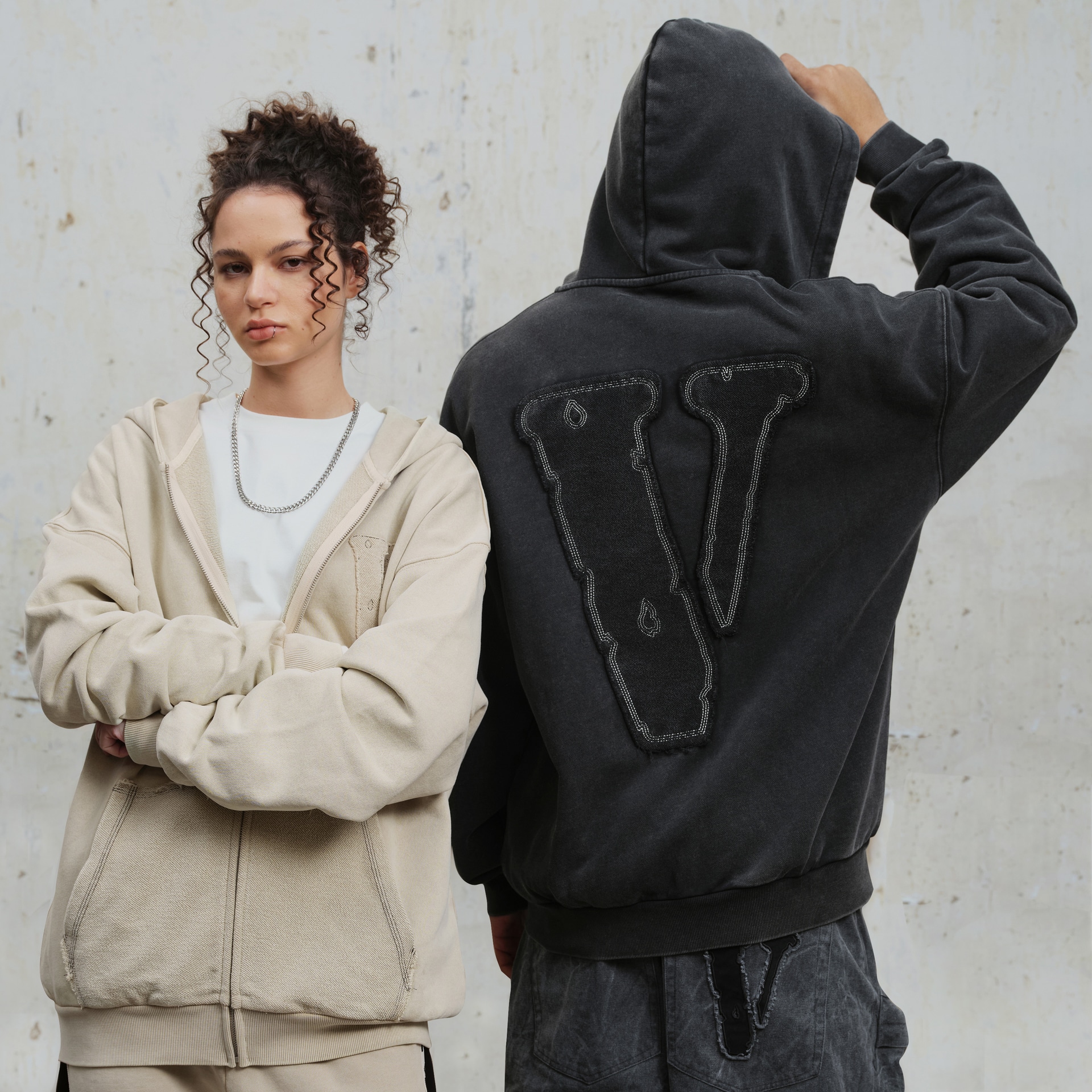 Vlone Hoodie Black — фото 2