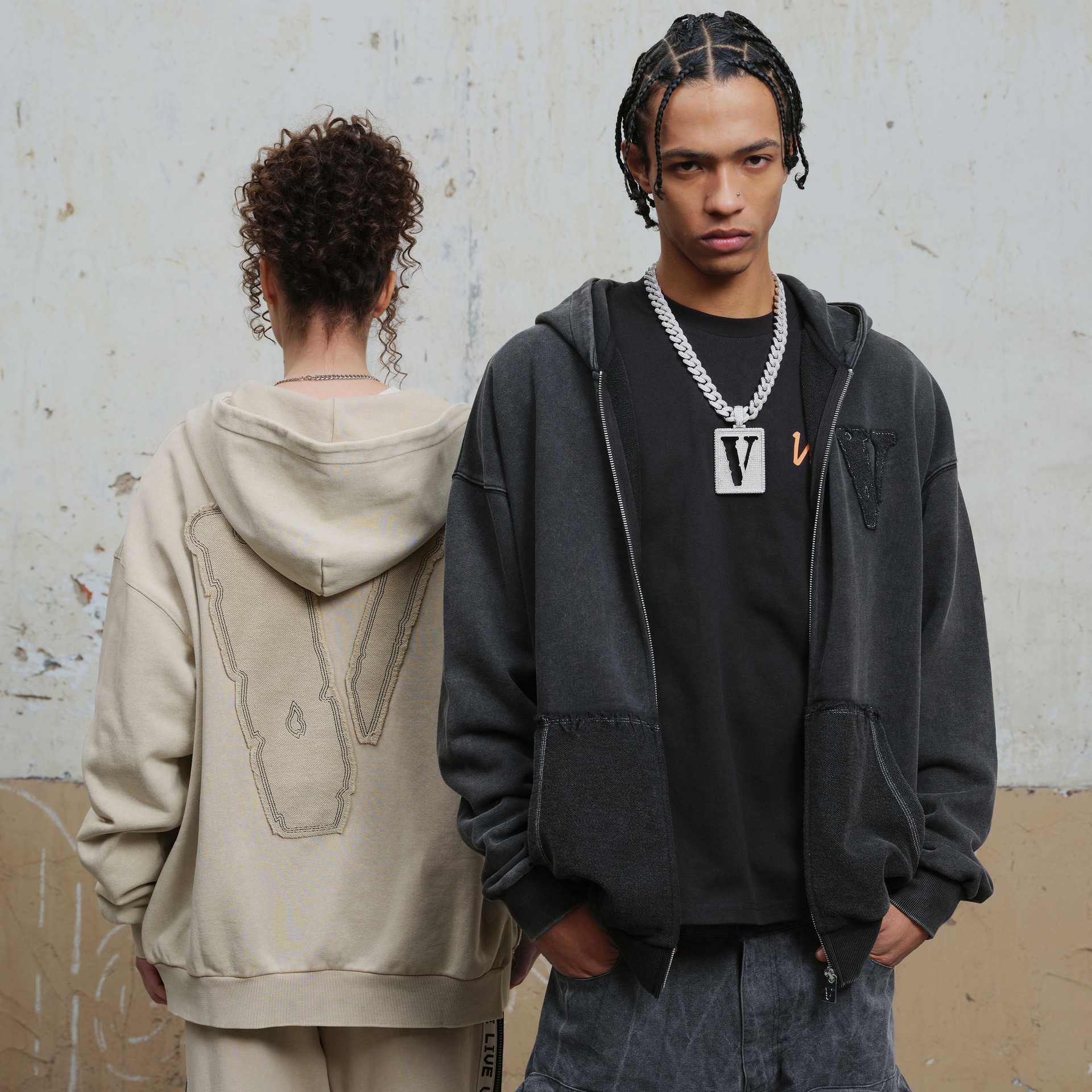Vlone Hoodie Black — фото 3