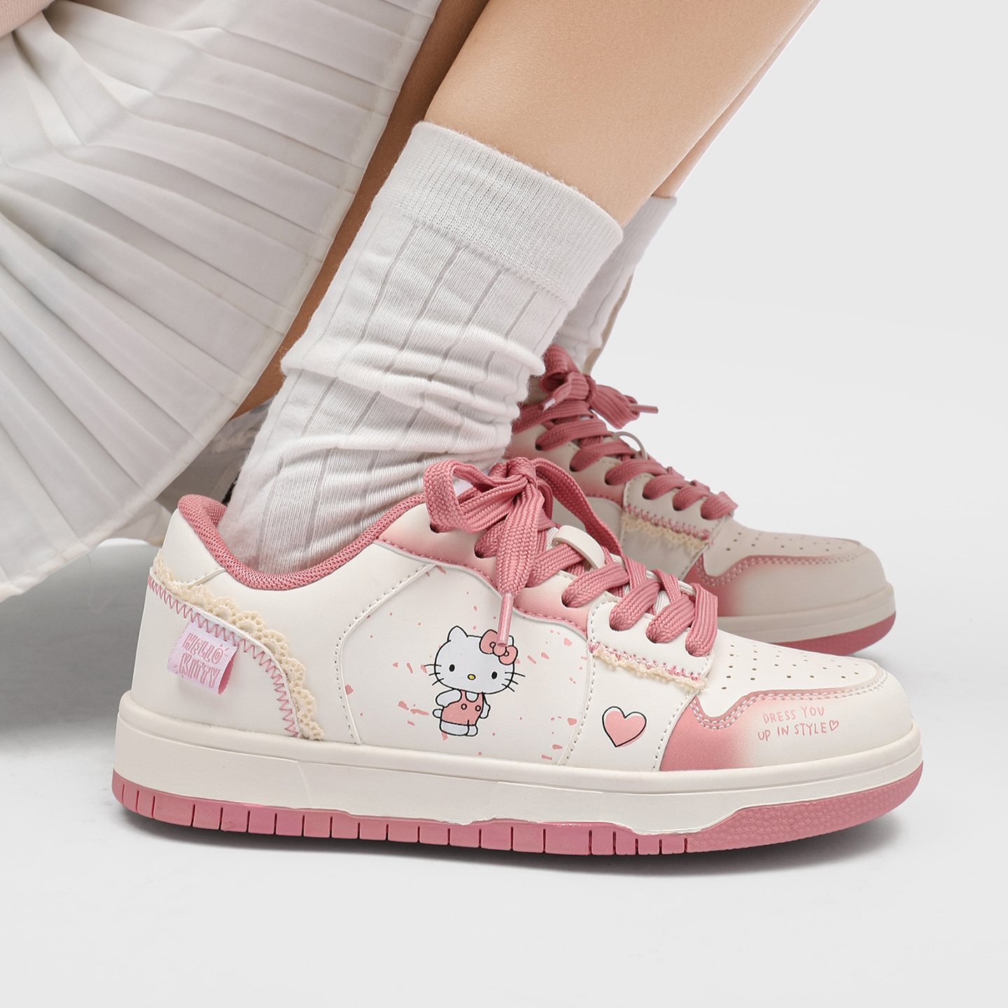 Hello Kitty Sanrio x Hello Kitty Air Force 1 Low Lace — фото 9