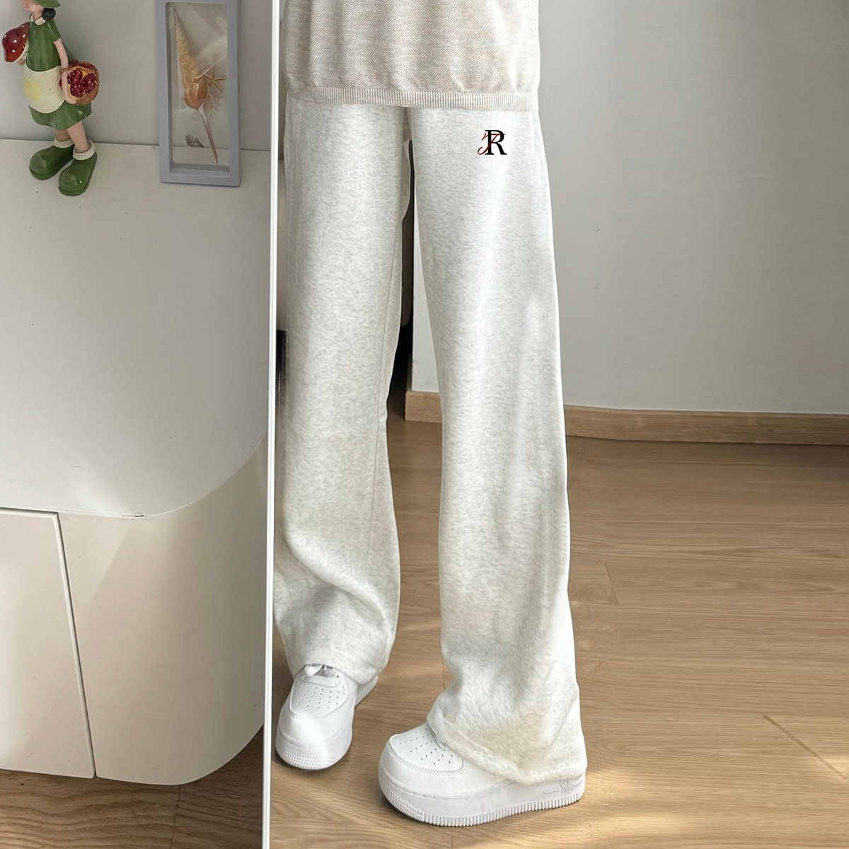 TR Cleanfit Straight Leg Sweatpants — фото 11
