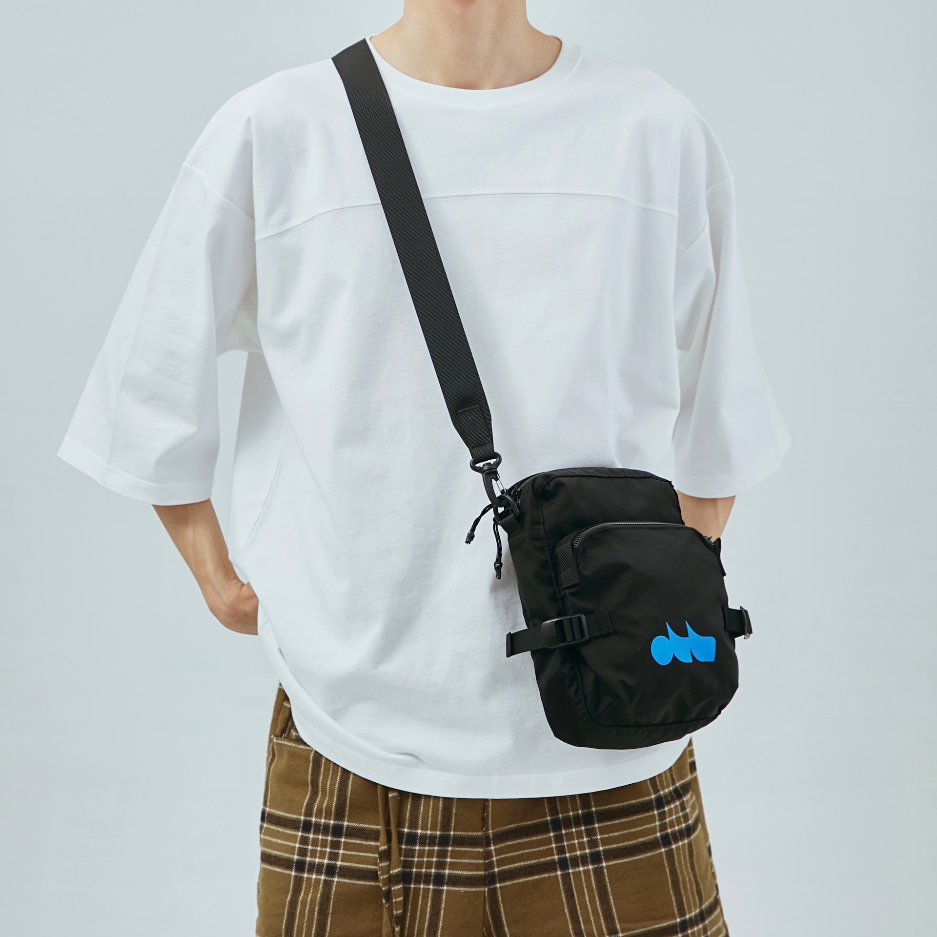 The Mad Hatcher 乐舞 Series Retro Nylon Crossbody Bag — фото 2