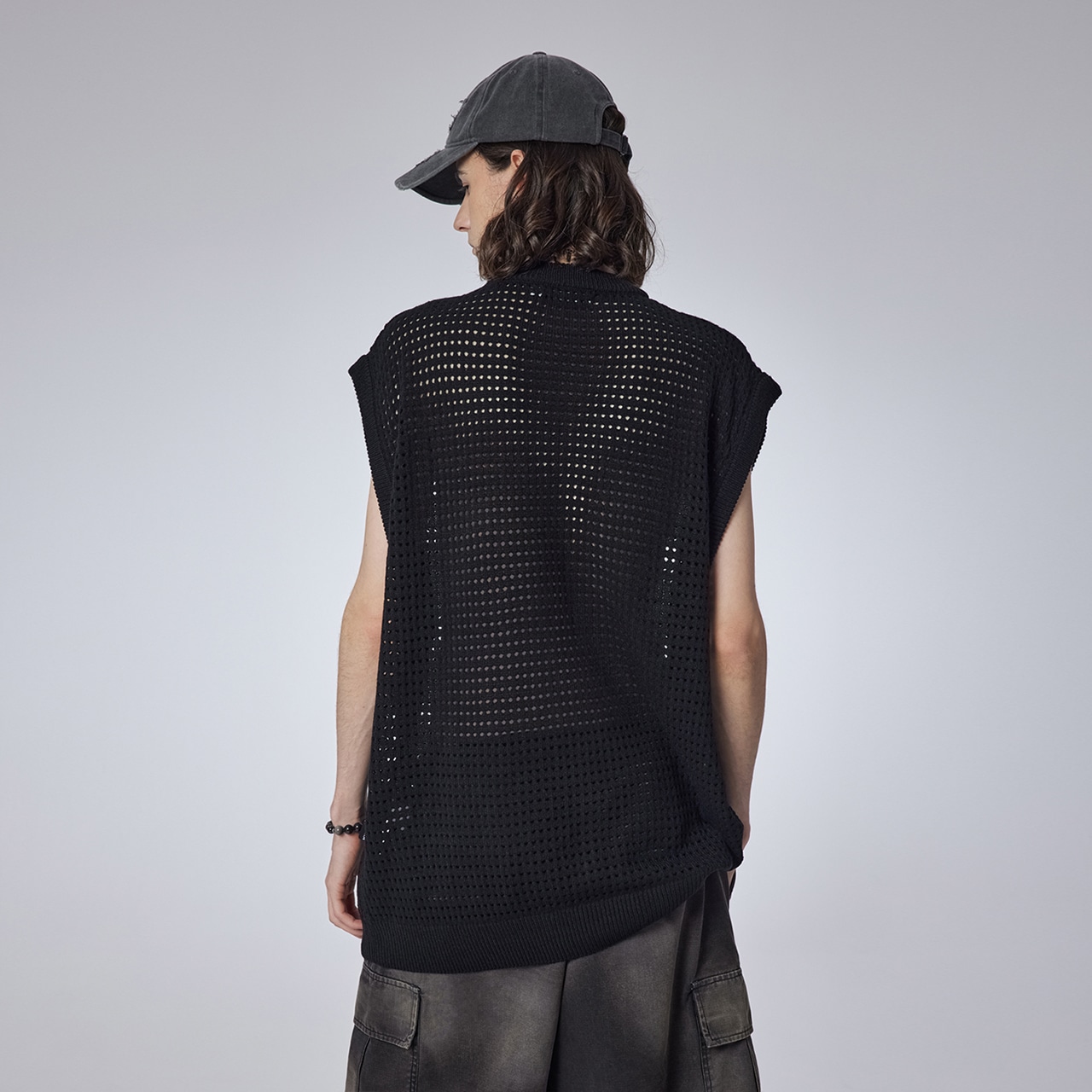 Guuka Sleeveless Tee Black — фото 5