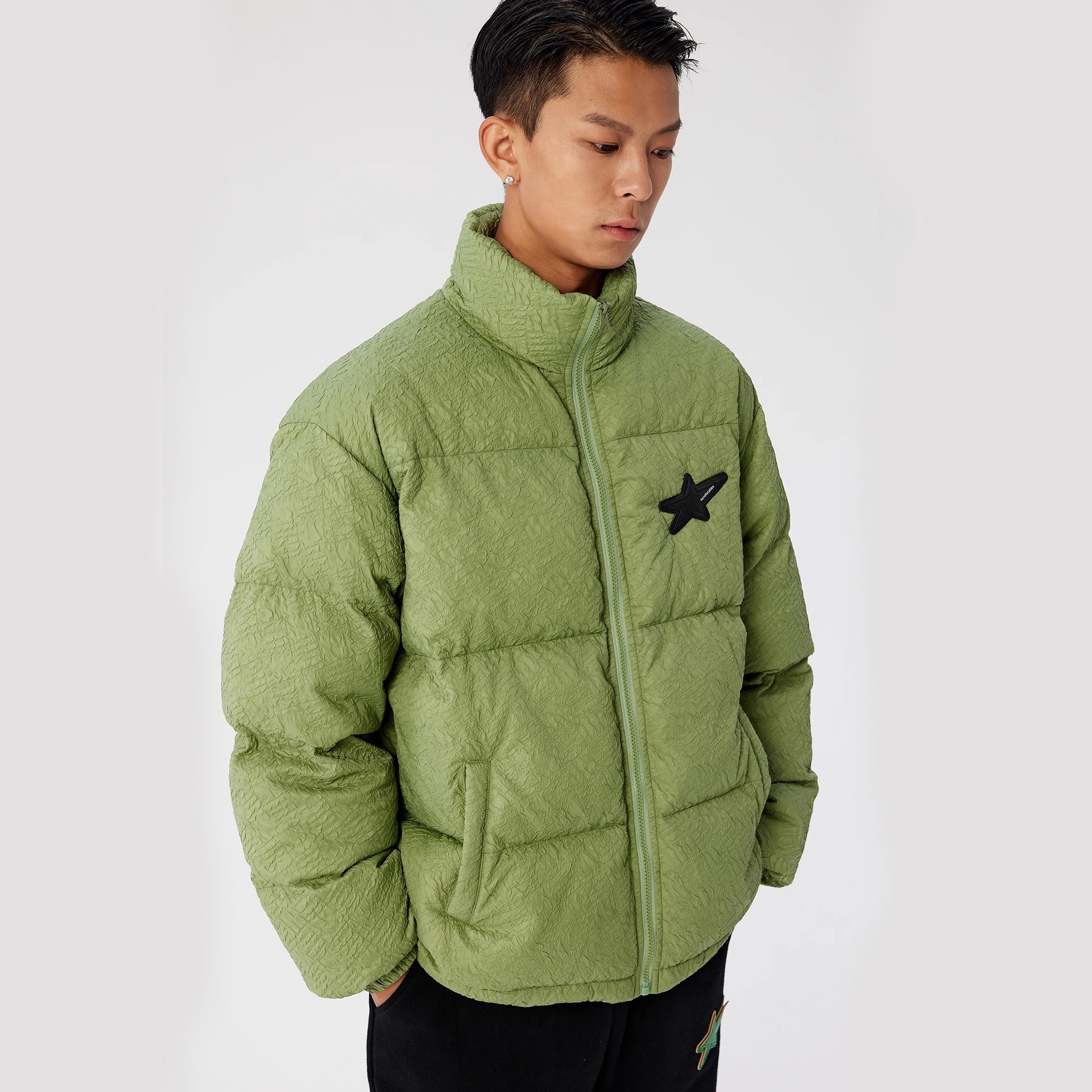 Turnthetables FW22 Pleated Texture Puffer Coat — фото 9