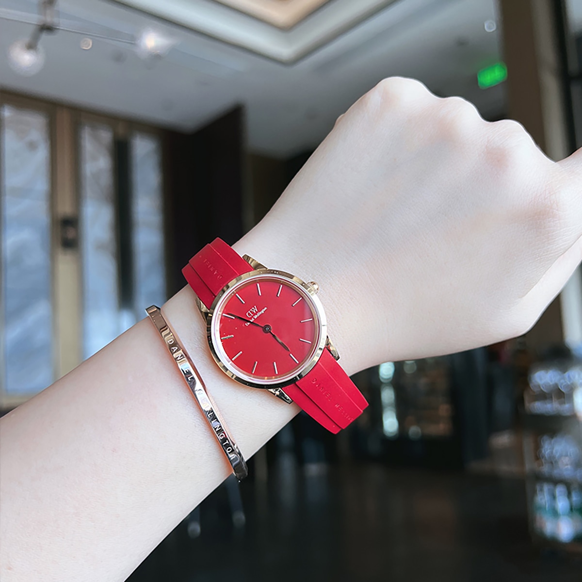 Daniel Wellington ICONIC DW00100502 — фото 2