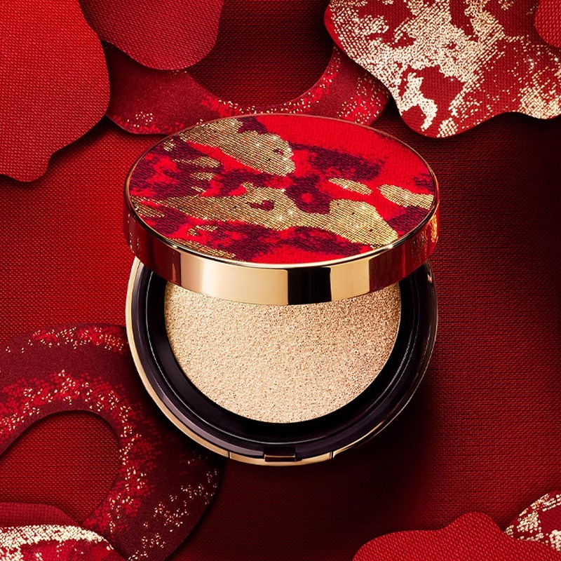 Guerlain (Арт. 鸿运金喜气垫钻冕女王彩妆套装（新年限定）) — фото 2