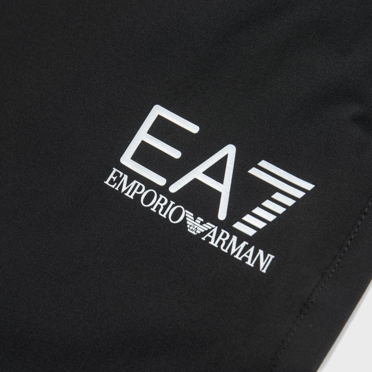 Emporio Armani EA7 Black Shorts — фото 6