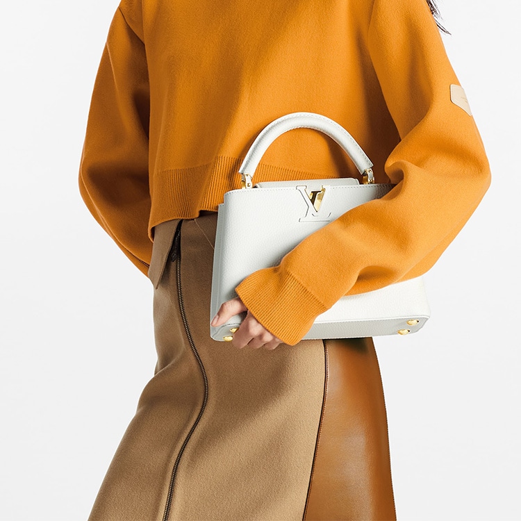 Louis Vuitton Capucines BB TAURILLON — фото 9
