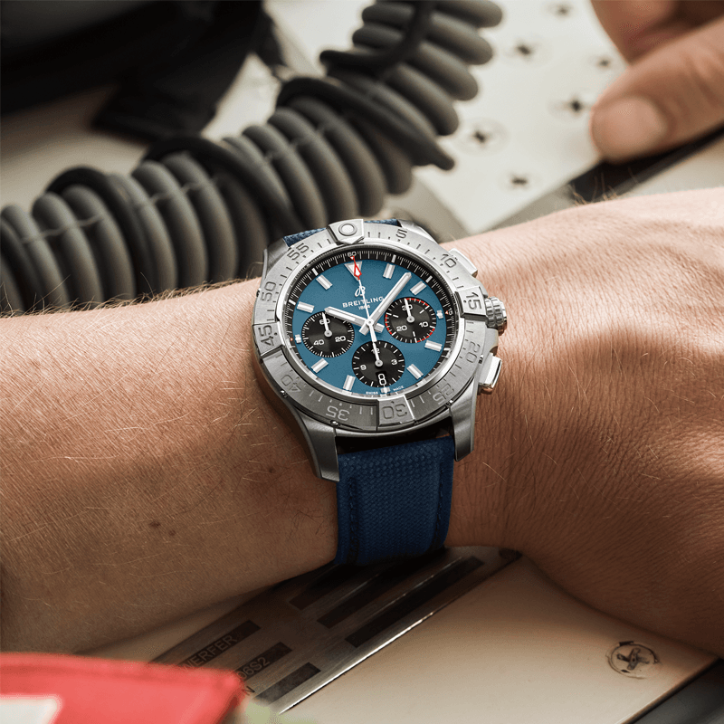 Breitling Avenger AB0147101C1X1 — фото 5