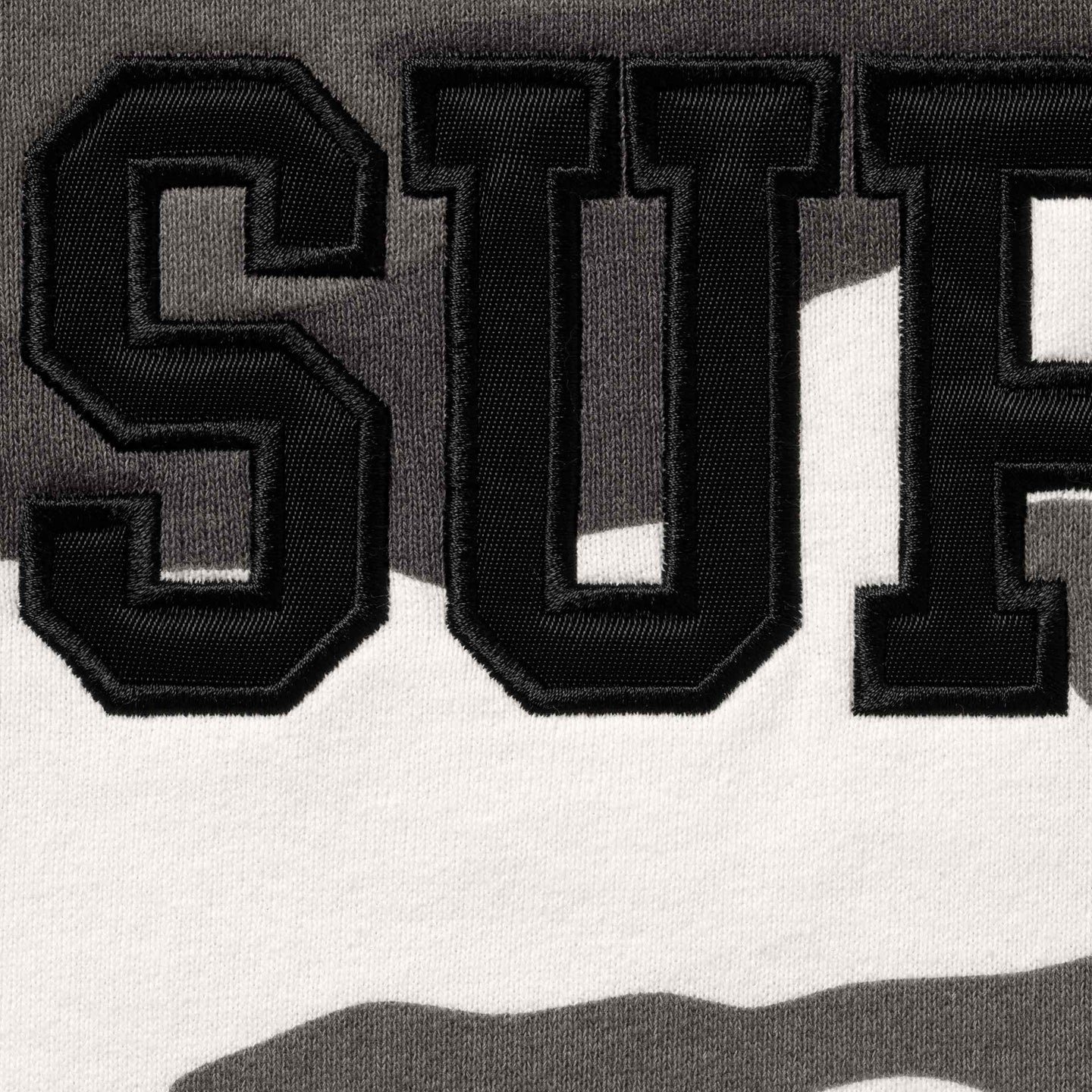 Supreme SS26 WEEK1 Shop Flag Half Zip Pullover — фото 9