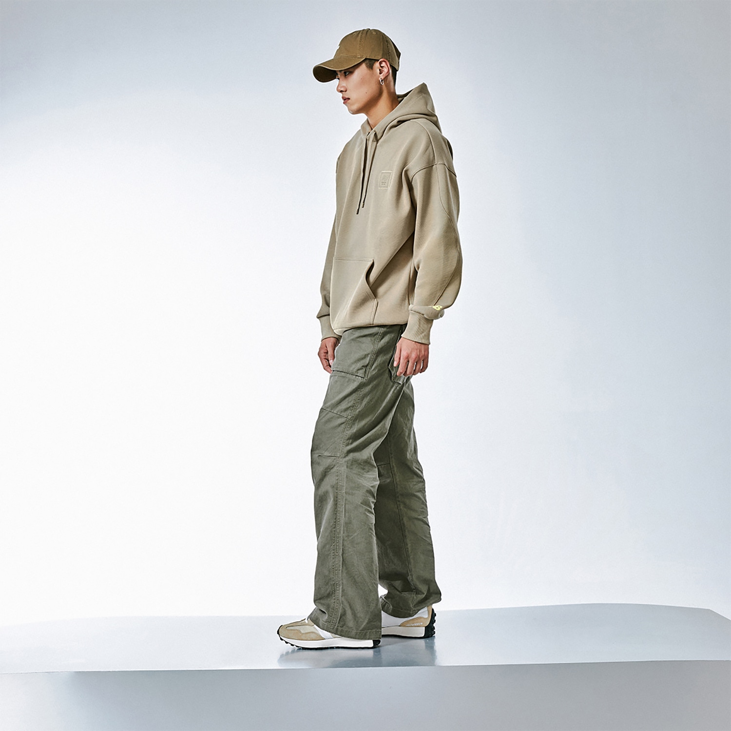 New Balance SS24 Hoodie Khaki — фото 9