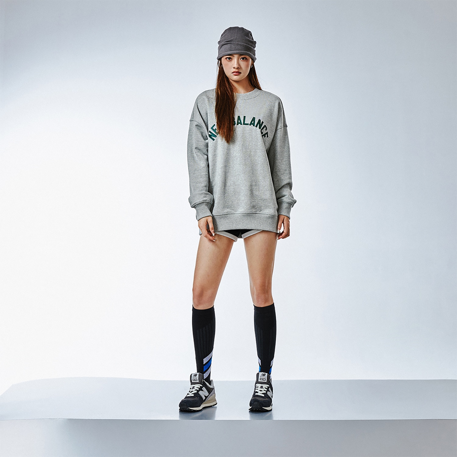 New Balance Unisex Crewneck Sweatshirt Grey — фото 2