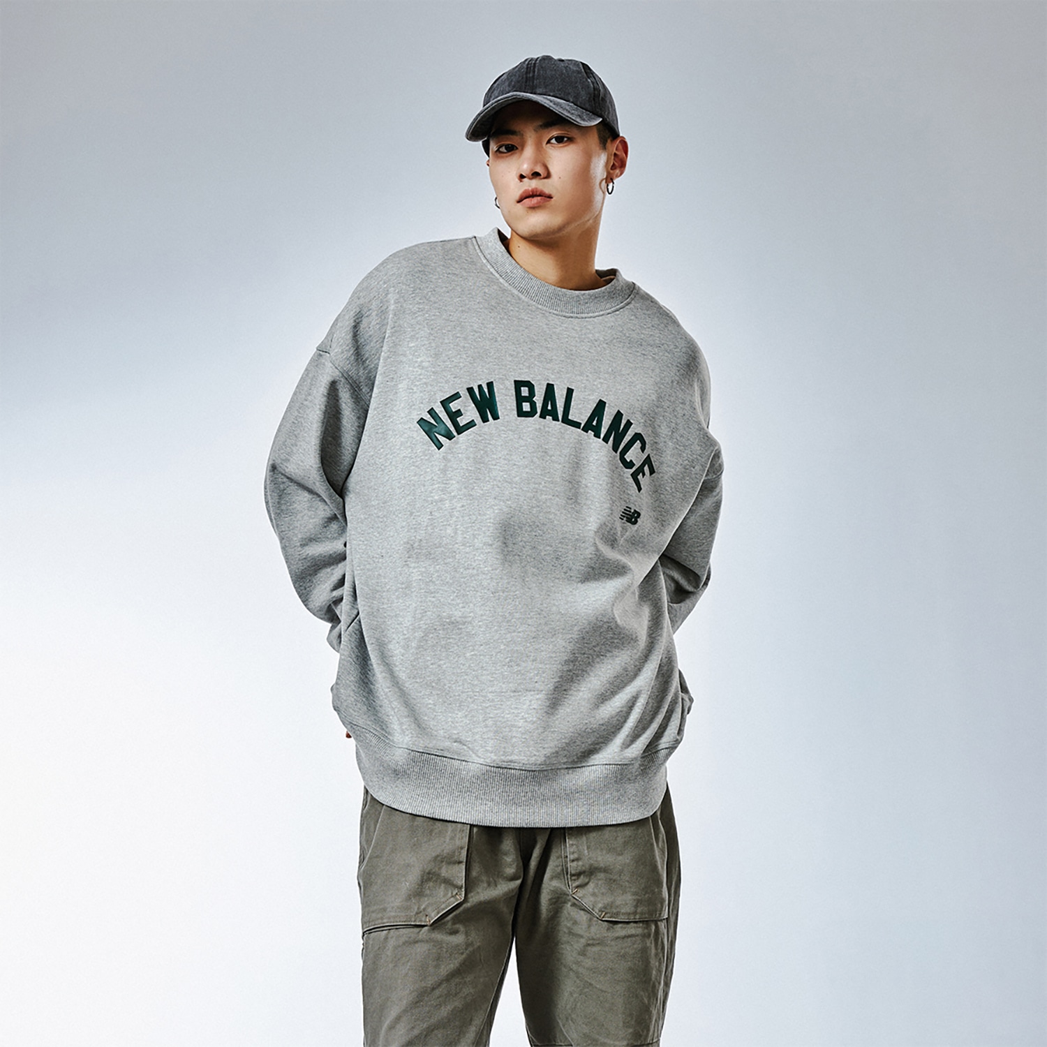 New Balance Unisex Crewneck Sweatshirt Grey — фото 5