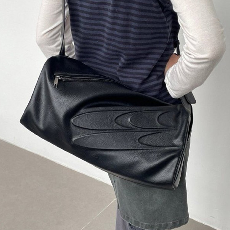 Crying Center Crossbody Bag — фото 6