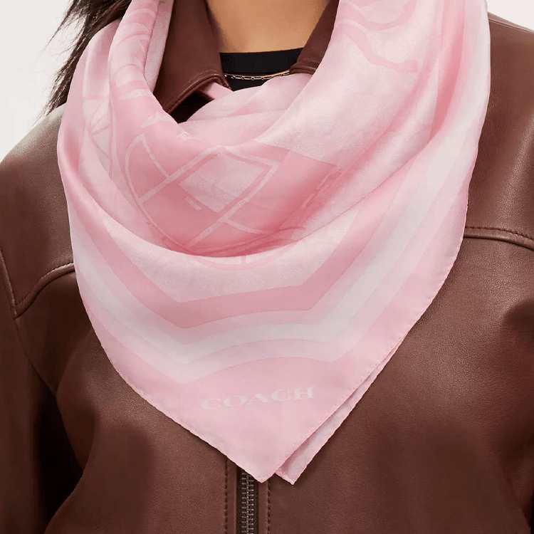 Coach Silk Scarf Pink — фото 1