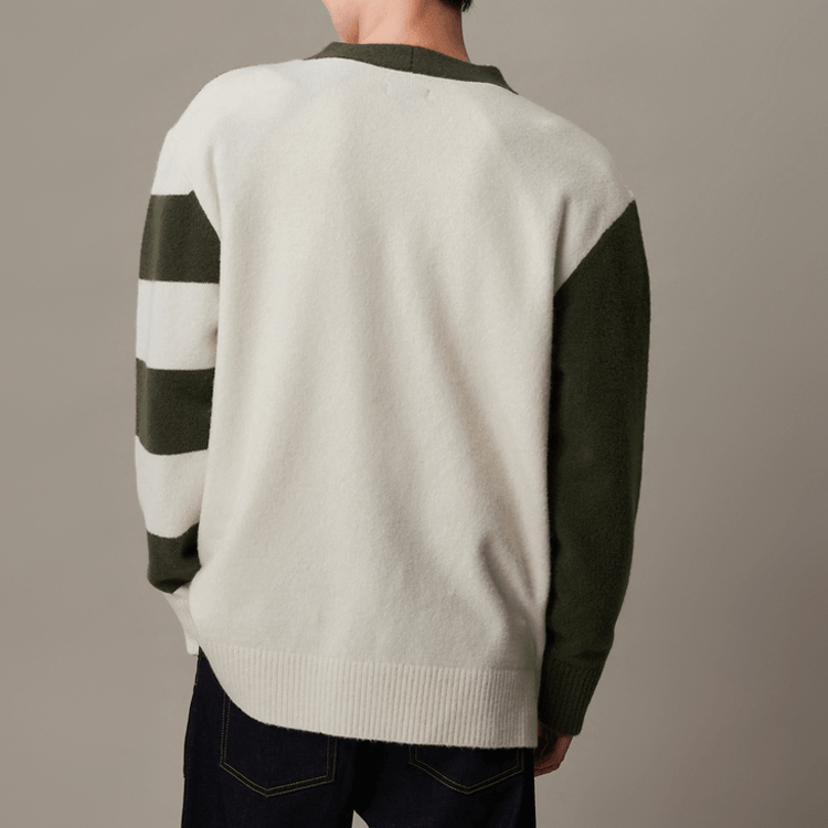 Gap Logo V-Neck Sweater — фото 4