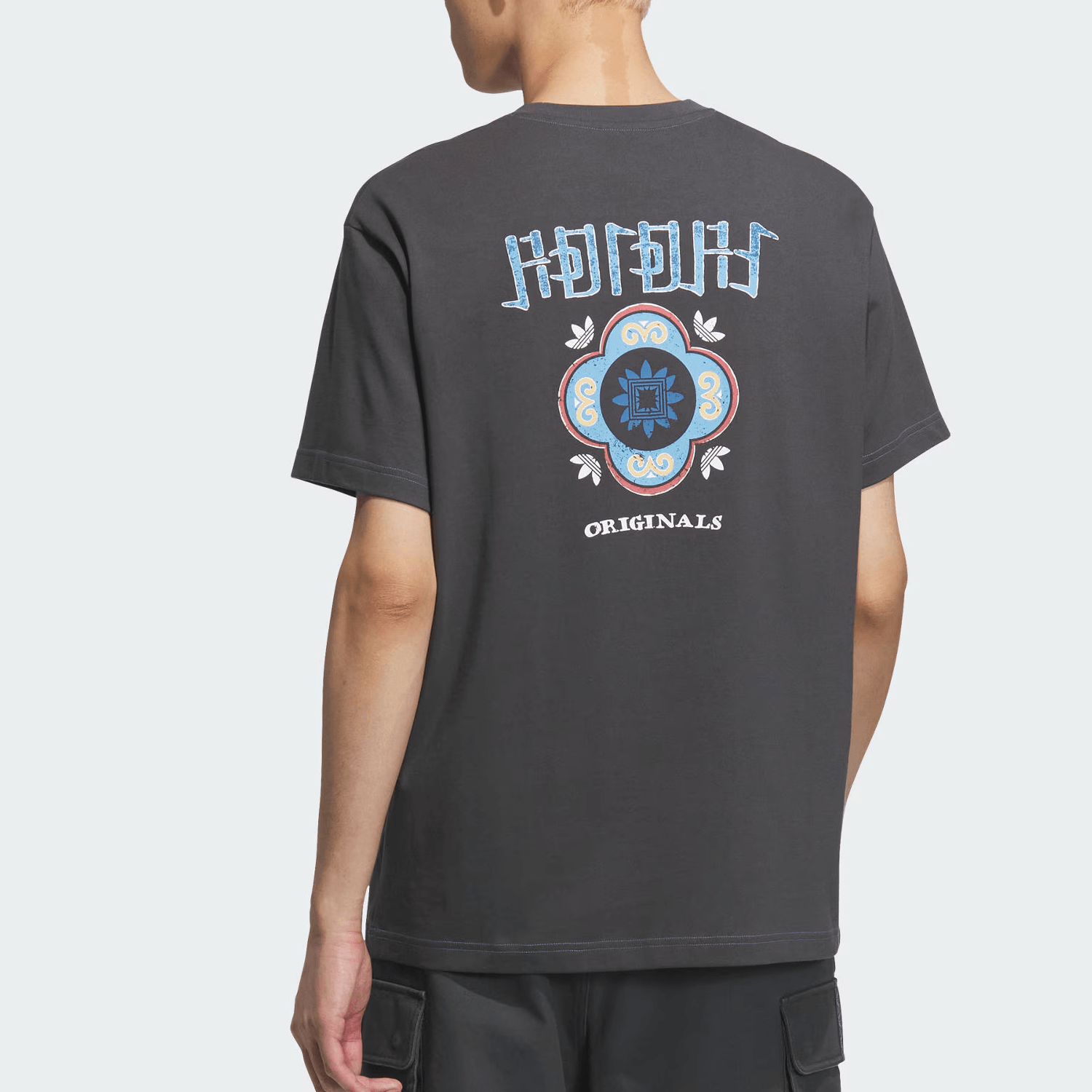 Adidas originals SHORT SLEEVE T-SHIRT LogoT — фото 2