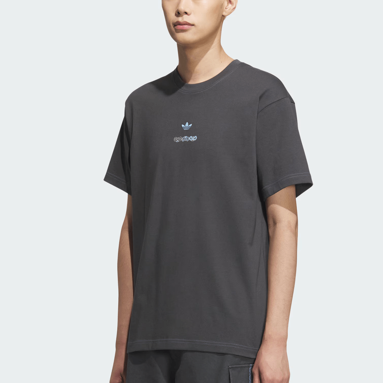 Adidas originals SHORT SLEEVE T-SHIRT LogoT — фото 1