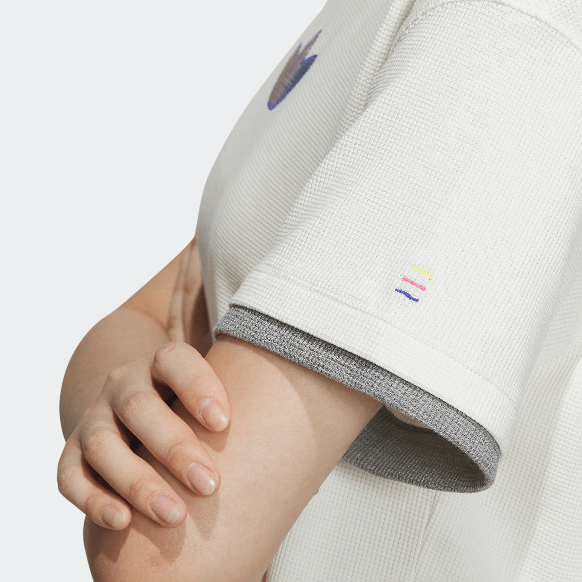 Adidas originals Short Sleeve Tee LogoT — фото 4