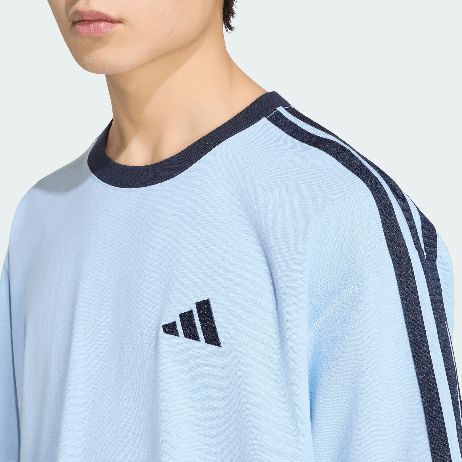 Adidas ESSENTIALS PLUS T — фото 4