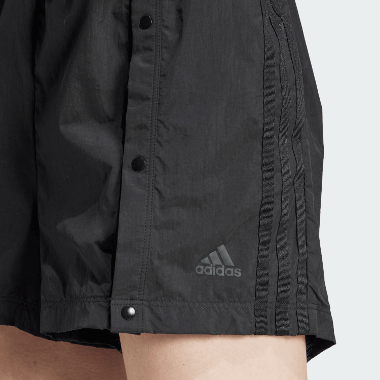 Adidas Tiro Snap-Button Shorts Logo — фото 4