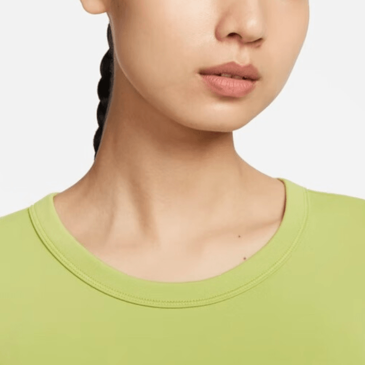 Nike One Fitted Dri-FIT T — фото 3