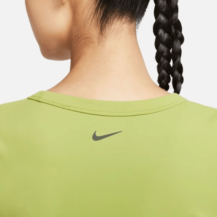 Nike One Fitted Dri-FIT T — фото 4