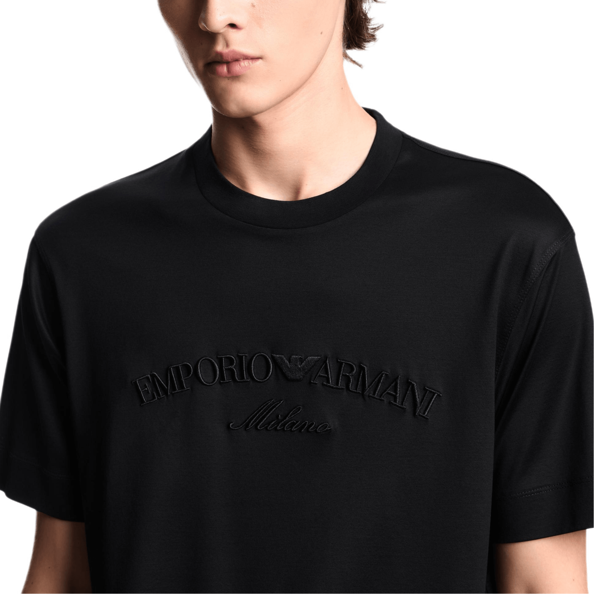 Emporio Armani FW25 T — фото 4