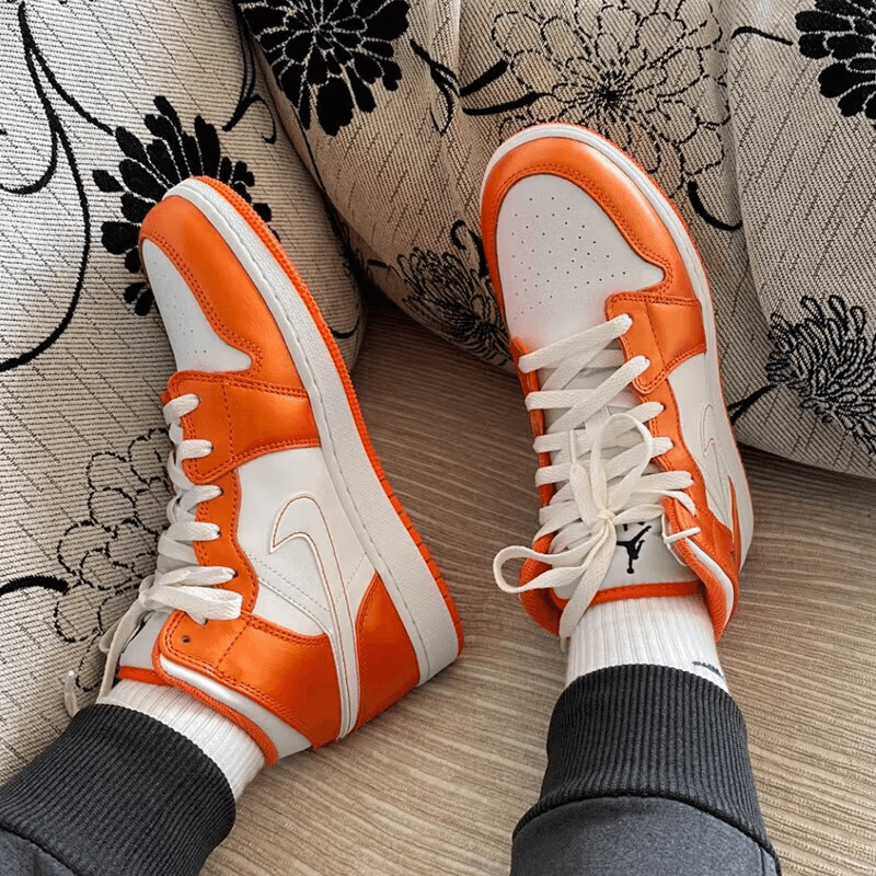 Jordan Air Jordan 1 Mid GS — фото 4