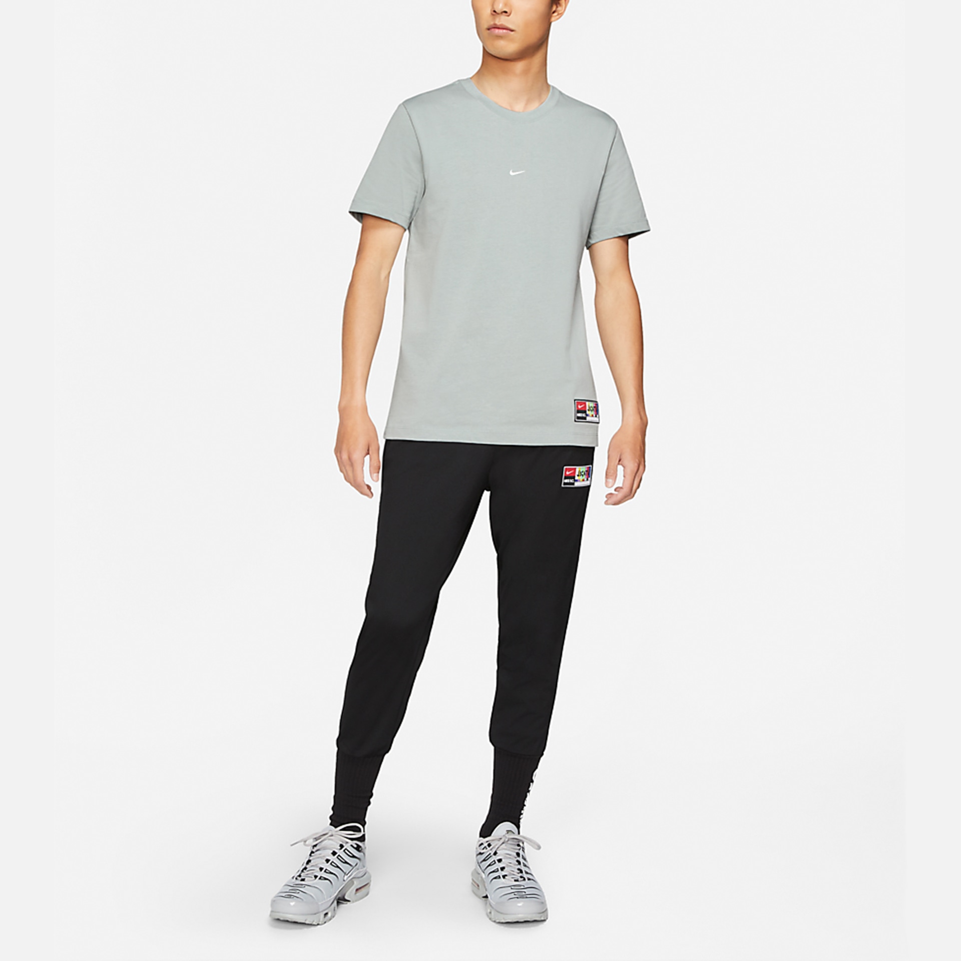 Nike Fc Tee Seasonal Grph H LogoT — фото 2