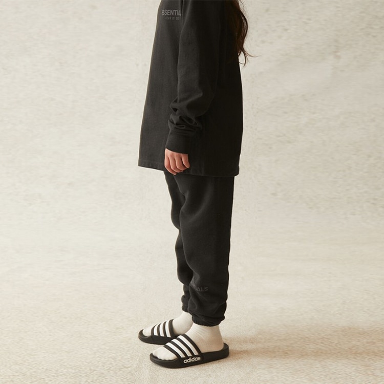 Fear Of God Essentials Kids Sweatpant Stretch Limo — фото 2