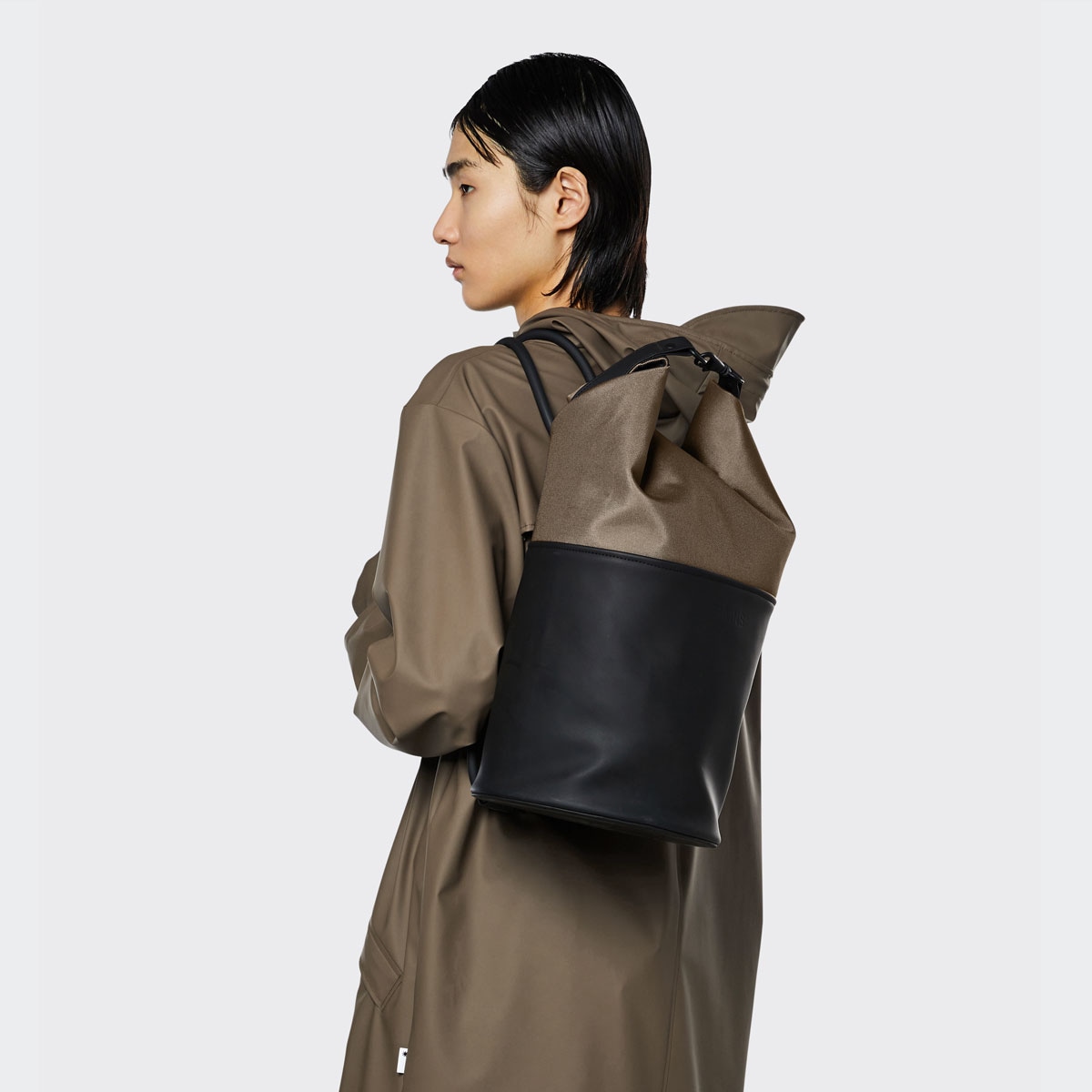 Rains Bucket Sling Bag — фото 5