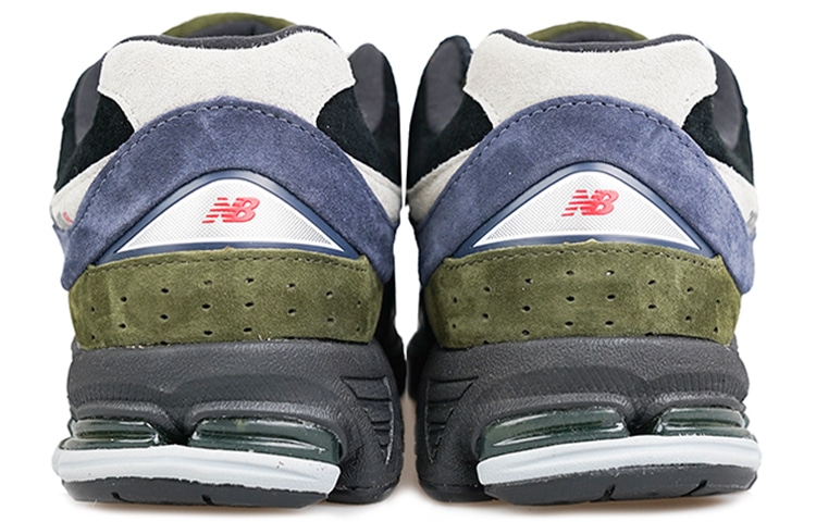 New Balance 2002R Black Green Limited Edition — фото 8
