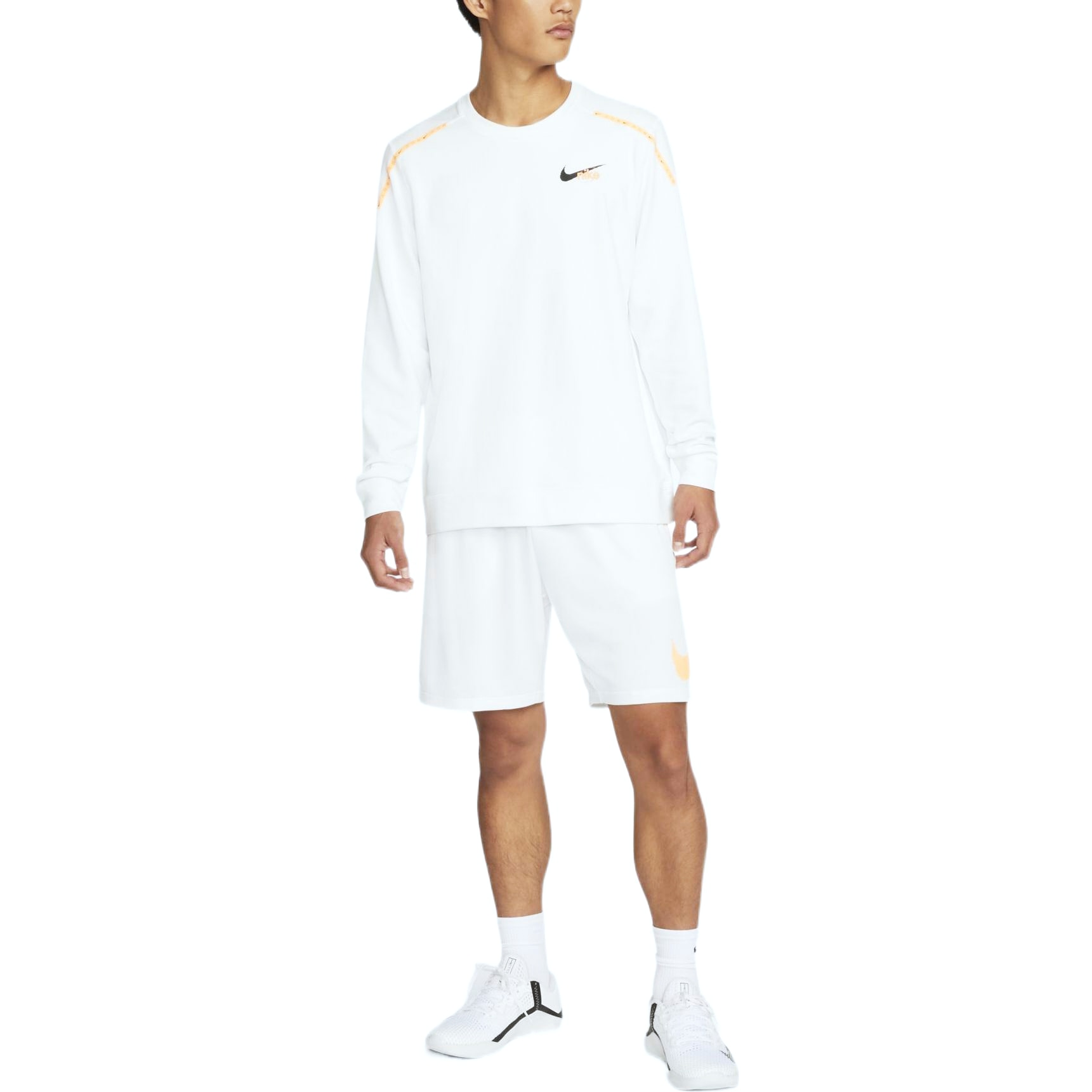 Nike Logo Crewneck Sweatshirt White — фото 2