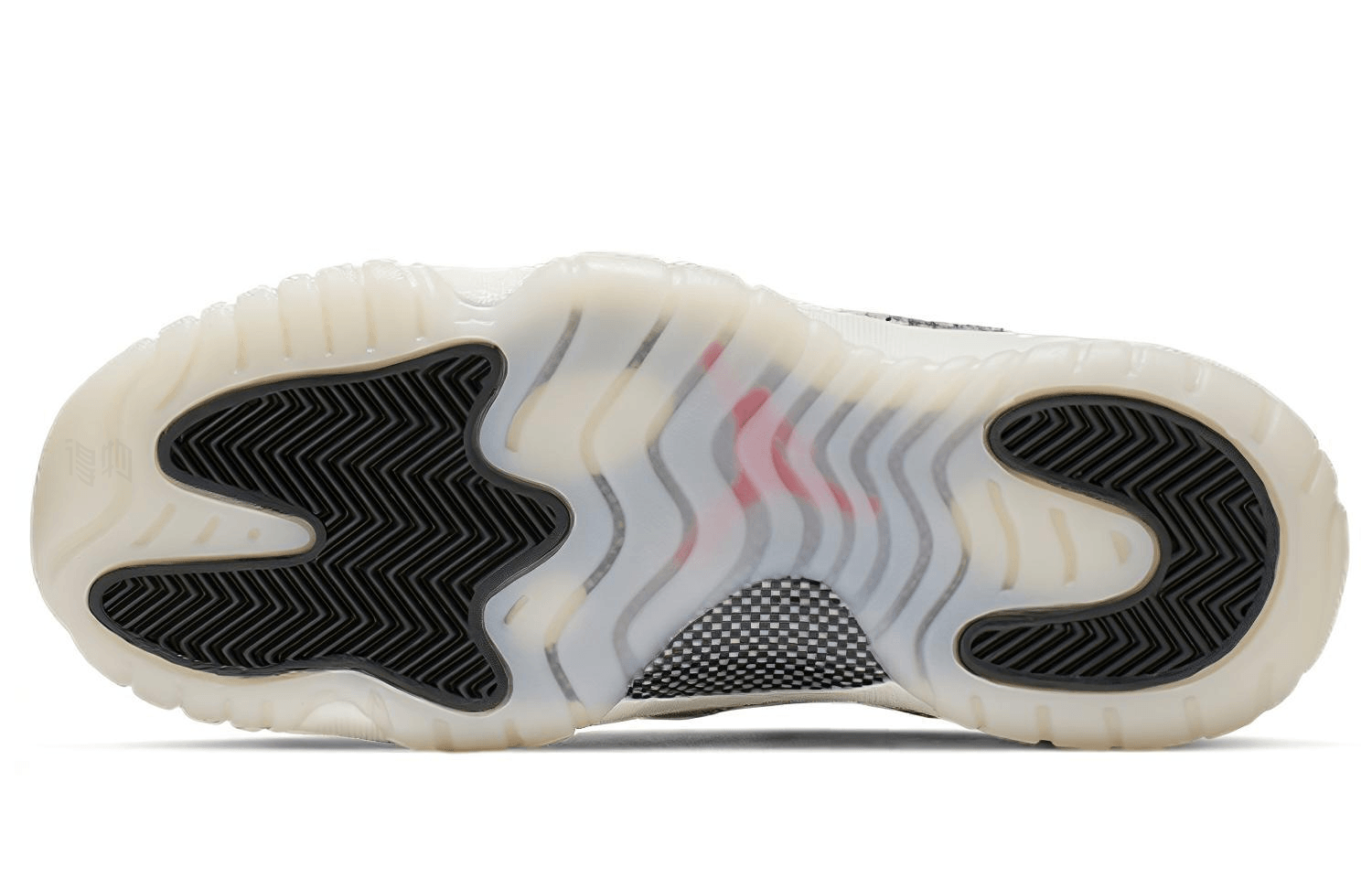 Jordan Air Jordan 11 Low Snakeskin Light Bone — фото 9