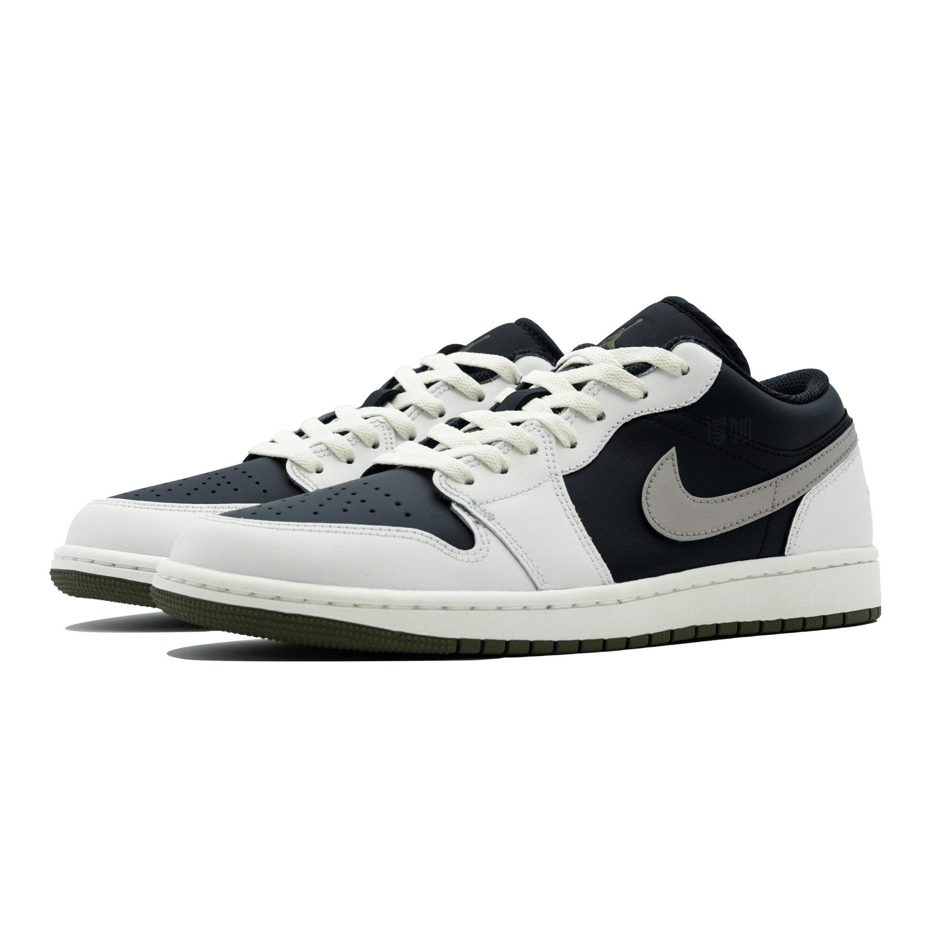 Jordan Air Jordan 1 "Night Shade Silver Gleam" — фото 9
