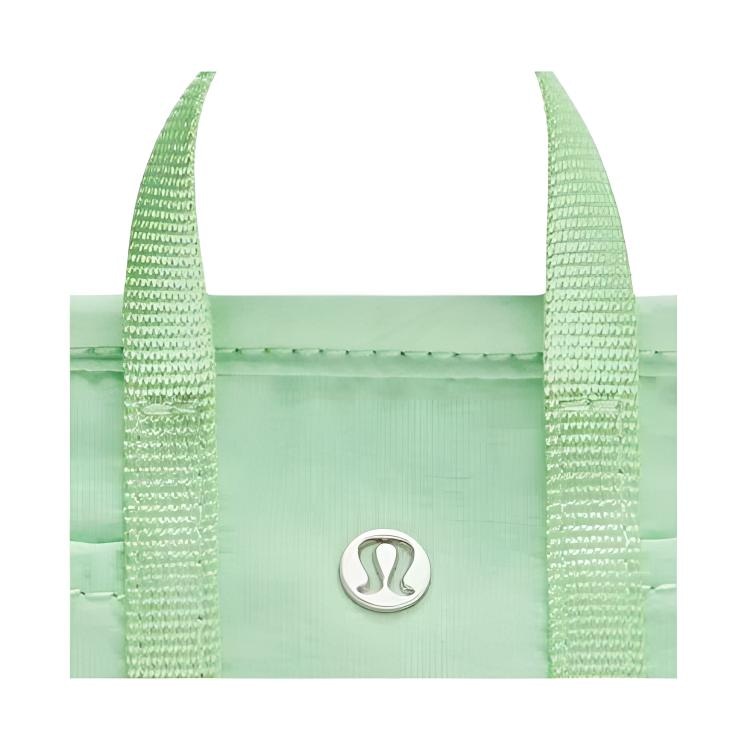 Lululemon Classic Logo Recycled Nylon Wallet Green — фото 1