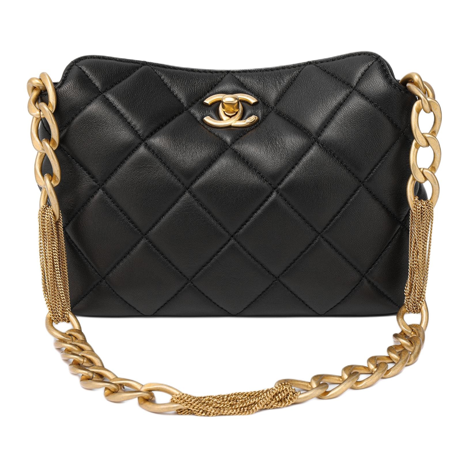 Сумки Chanel 23A Hobo