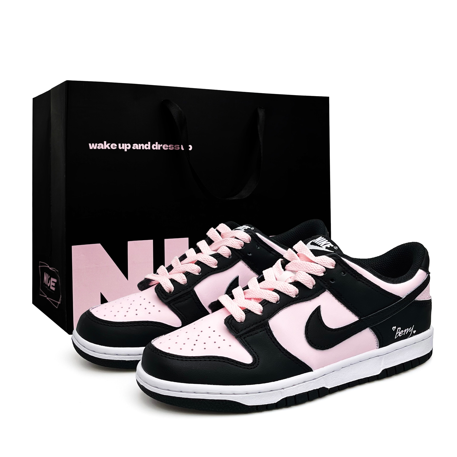 Кроссовки Nike Dunk "Cherry Blossom White Peach"