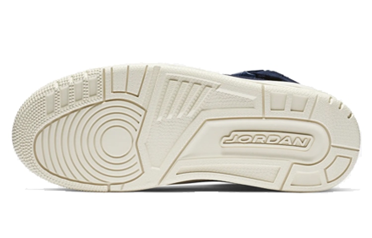 Jordan Air Jordan 3 Retro Explorer XX Midnight Navy Light Cream — фото 4