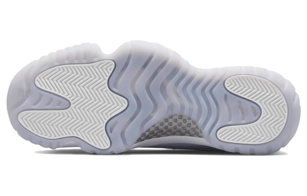 Jordan Air Jordan 11 Retro Low "Pure Violet" — фото 3