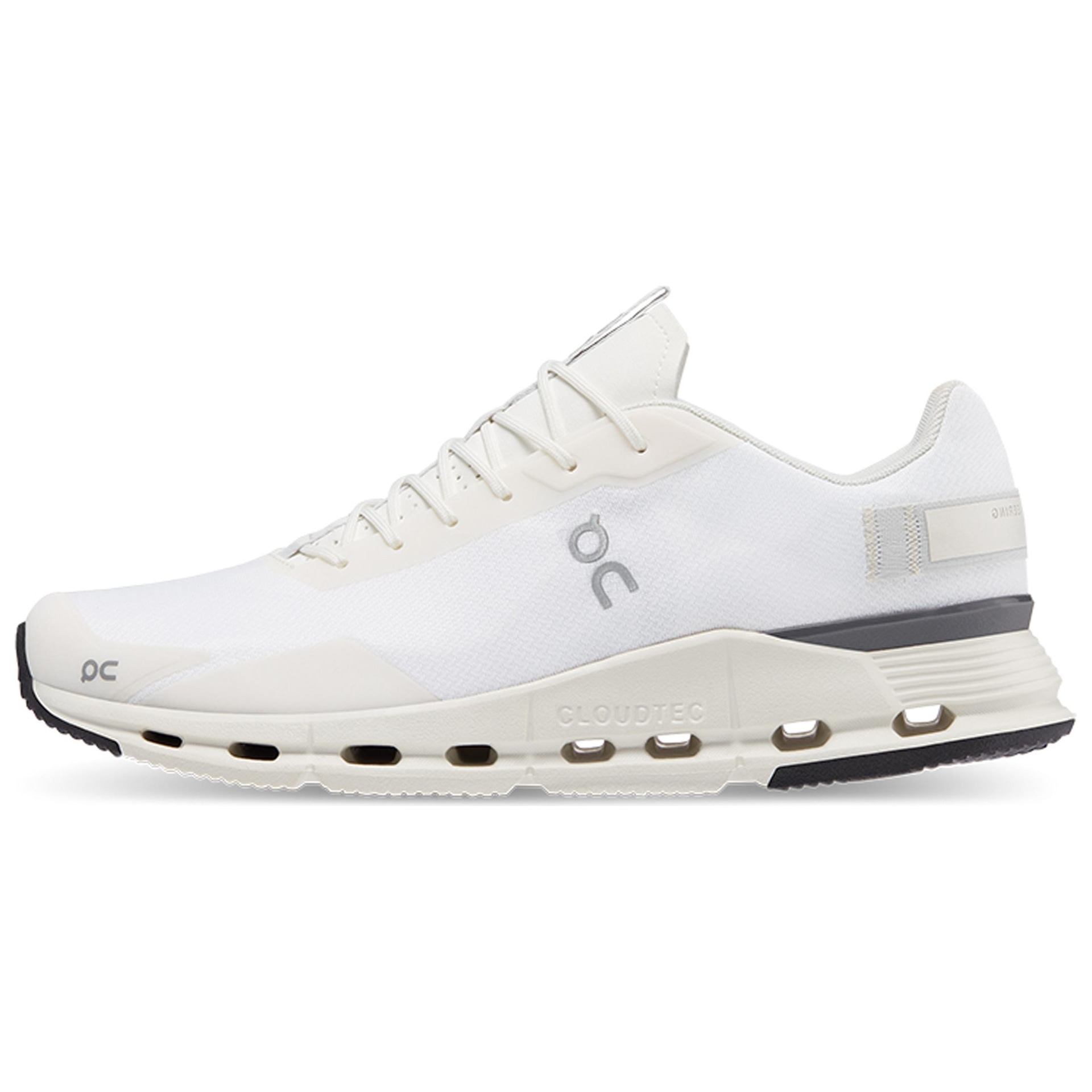 On昂跑 On Cloudnova Form White Black