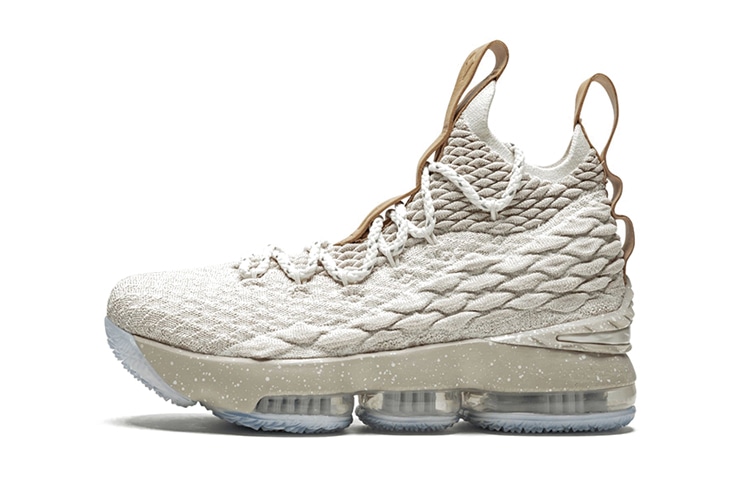 Nike Lebron 15