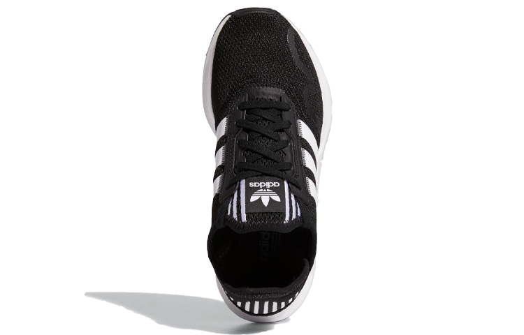adidas originals Swift Run X — фото 6