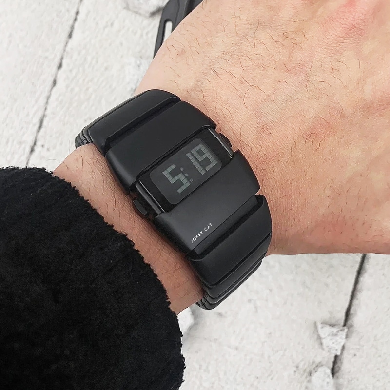 Joker Cat Retro Sport Watch Black Dial — фото 2