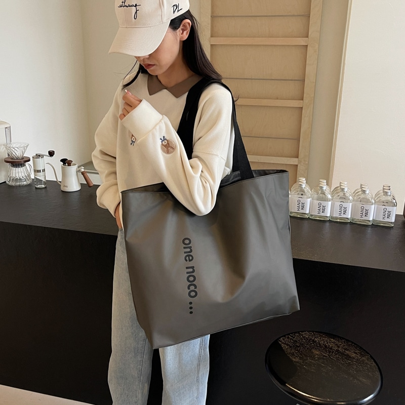 Ouzihuang Nylon Tote Bag — фото 10